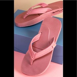 The Healing Sole- Pink Palmer Flop Flop(size 10.5)